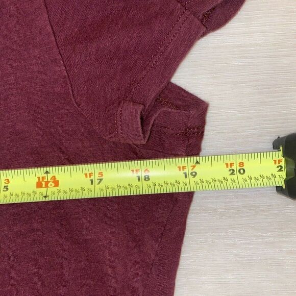 Eddie Bauer Maroon Beaded Short Sleeve Top L - Picture 5 of 7